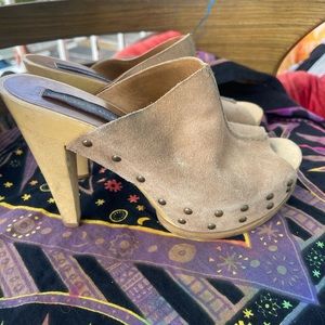 Vintage Steve Madden suede wooden clogs/ mules